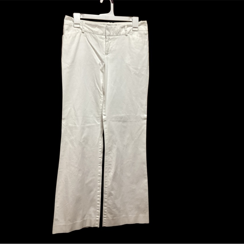 MOSSIMO SIZE 4 WHITE PANTS, NOT DENIM.  4 POCKETS CAREER PANTS